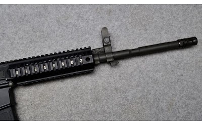 Colt M4 Carbine - Image 4 of 10