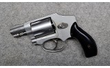 Smith & Wesson 642-1 - 2 of 3