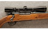 Weatherby Mk V Deluxe .300 WBY - 2 of 8