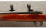 Weatherby Pre-Mark V .300 WBY MAG - 4 of 8