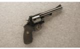 Smith & Wesson 29-2.44 Mag. - 1 of 2