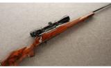 Weatherby Mk V Deluxe 7mm Wby. Mag. - 1 of 9