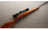 Weatherby Mk V Deluxe .300 Wby. Magnum - 1 of 8