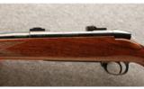 Weatherby Mk V Deluxe 7mm Wby. Mag. - 4 of 8