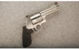 Smith & Wesson 460V
.460 S&W - 1 of 3