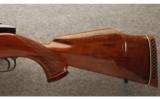 Weatherby Mk V Deluxe .416 Wby. Mag. - 7 of 8