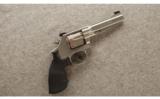 Smith & Wesson 986 Pro Series 9mm - 1 of 2