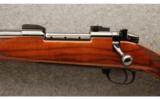 Weatherby Mark V Deluxe 7mm Wby. Mag. - Left-hand - 2 of 8
