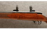 Weatherby Mk V Deluxe .270 Wby. Mag. - 4 of 9