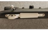 Weatherby Vanguard Stainless Synthetic .257 Wby. Mag. - 3 of 8