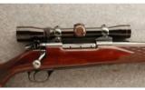 Weatherby ~ Mark V Deluxe ~ .300 Wby. Mag. - German - 2 of 9