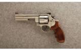 Smith & Wesson 629-6 Classic .44 Mag. - 2 of 2