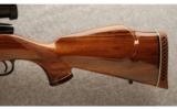 Weatherby Mark V Deluxe .270 Wby. Mag. - 2 of 8