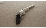 Smith & Wesson 29 .44 Mag. - 1 of 2