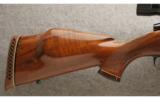 Weatherby Mark V Deluxe .300 Wby. Mag. - Left Hand - 7 of 8