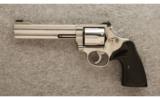 Smith & Wesson 686 .357 Mag. - 2 of 2