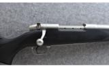 Weatherby ~ Mark V Stainless Synthetic ~ .300 Wby. Mag. - 2 of 8