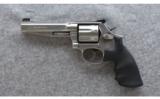 Smith & Wesson ~ Model 686 Pro Series ~ .357 Mag. - 2 of 3