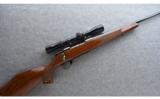 Weatherby ~ Vanguard Deluxe ~ .300 Wby. Mag. - 1 of 9