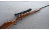 Weatherby ~ Mark V Deluxe ~ .300 Wby. Mag. - 1 of 11