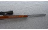 Weatherby ~ Mark V Deluxe ~ .300 Wby. Mag. - 4 of 11