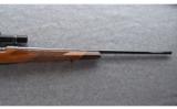 Weatherby ~ Mark V Deluxe ~ .30-06 Sprg. - 4 of 9