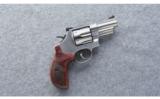 Smith & Wesson ~ 629-6 Deluxe ~ .44 Mag. - 1 of 3