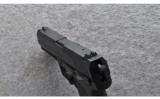 Heckler & Koch ~ USP ~ .40 S&W - 3 of 3