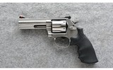 Smith & Wesson ~ 686-6 ~ .357 Mag. - 2 of 3