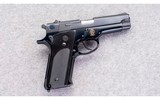 Smith & Wesson ~ 59 ~ 9mm Luger