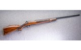 Weatherby ~ Mark V Varmintmaster ~ .224 Weatherby Magnum - 1 of 10