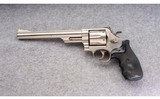 Smith & Wesson ~ 29-2 ~ .44 Magnum - 2 of 2