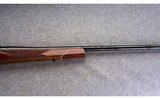 Weatherby ~ Mark V ~ .300 Weatherby Magnum - 4 of 10