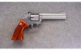 Smith & Wesson ~ 686 ~ .357 Magnum - 1 of 2