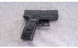 Springfield ~ XD-40 Compact ~ .40 S&W - 1 of 2