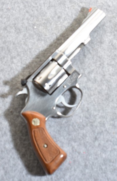 Smith & Wesson