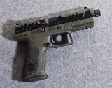 Beretta APX 9mm Parabellum Semiautomatic Pistol - 1 of 2