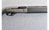 Beretta A400 Extreme 12 Gauge Semiautomatic Shotgun - 3 of 10
