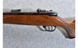 Weatherby Mark V .300 Weatherby Magnum Bolt Action Rifle - 8 of 10