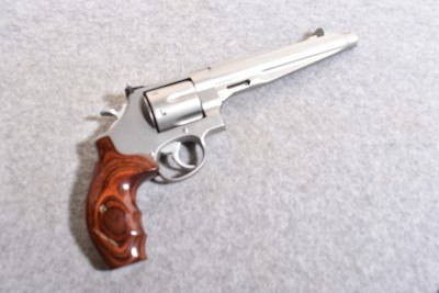 Smith & Wesson 629-6 .44 Magnum Revolver