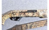 Benelli Super Black Eagle 2 12 Gauge Semi-Auto Shotgun - 3 of 9