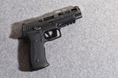 SIG Sauer P320 9mm Semiautomatic Pistol - Image 1 of 2