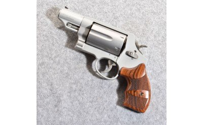 Smith & Wesson~Governor~.45 Colt/.45 ACP/.410 GA. - Image 2 of 2