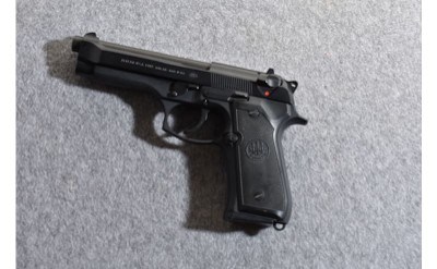 Beretta 92F 9mm Semiautomatic Pistol - Image 2 of 2