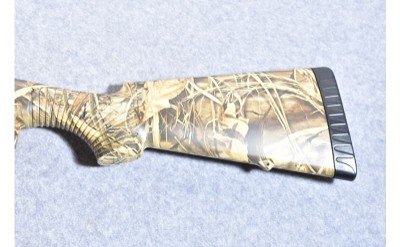 Benelli Nova 12 Gauge Pump Action Shotgun - Image 8 of 9
