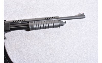Rock Island Armory VRPA40 12 Gauge Pump Action - Image 4 of 10