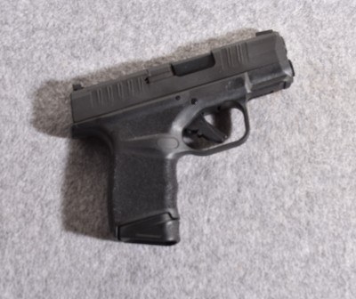 SPRINGFIELD ARMORY HELLCAT 9MM LUGER SEMI-AUTO PISTOL - Image 1 of 2