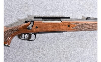 Remington 700 7MM Remington Magnum Bolt Action Rifle - Image 3 of 10