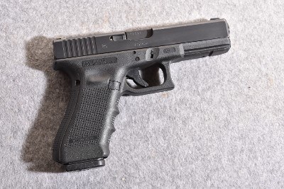 Glock 22 Gen4 .40 Smith & Wesson Semiautomatic Pistol - Image 1 of 2