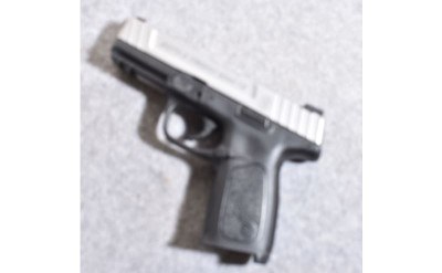 Smith & Wesson SD40 VE .40 S&W Semi-Auto Pistol - Image 2 of 2